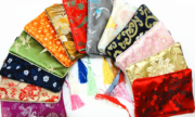 A Few Quick Tips to Help You Find the Best Silk Pouches for Jewelry
